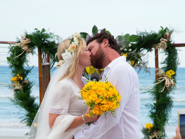 The wedding picture of Lawrence Faulborn and Kelli Giddish. 